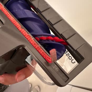 Dyson Süpürge Aparatında Tek Kullanımlık Sorun