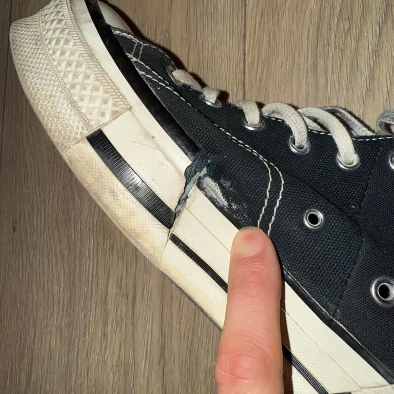 Converse Ayakkabıda Kalitesizlik Ve İade Sorunu