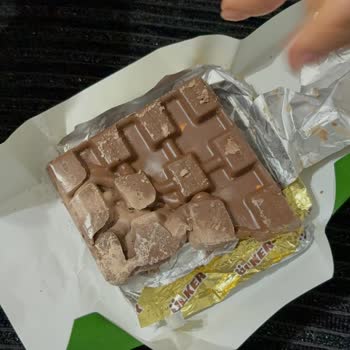 Antep Fıstıklı Çikolata Sorunu: Renk Ve Şekil Bozukluğu