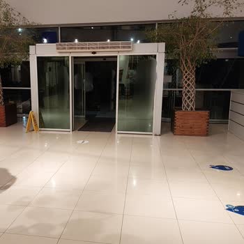 Okan Üniversitesi Yaşam Merkezi: Soğuk Ve İlgisizlik İçinde