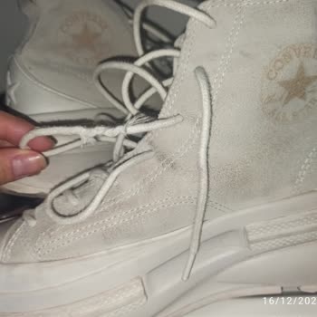 Converse Ayakkabı Bağcıklarında Kalite Sorunu