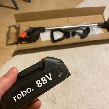 Çim Biçme Makinesi Kabusu: Arızalı Batarya Ve İade Sorunu