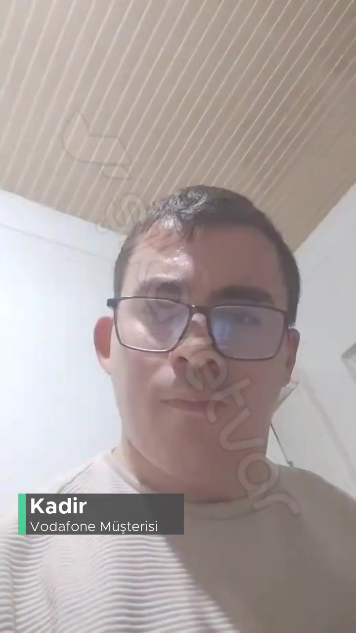 Vodafone Müşteri Hizmetleri Temsilcilerinin Benimle Dalga Geçmesi! videonun kapak resmi