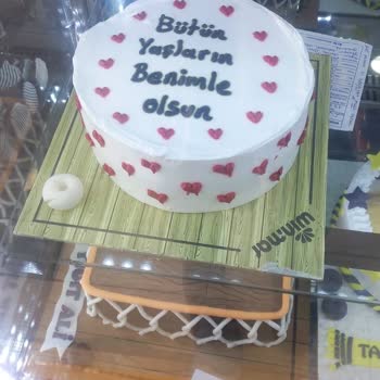 Winmar Pastanesi'nde Hayal Kırıklığı: Beklentilerin Altında Kalan Pasta Deneyimi