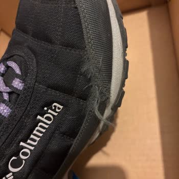 Columbia Botlarda Tiftiklenme Ve Müşteri Hizmetleri Sorunu