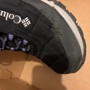 Columbia Botlarda Tiftiklenme Ve Müşteri Hizmetleri Sorunu