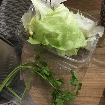 Evde Çiğ Köfte Siparişinde Hayal Kırıklığı: Komagene'nin Paket Servisi Sınıfta Kaldı