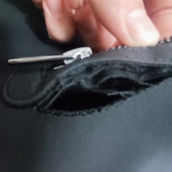 Aldığım Montun Cebinin Dikiş Hatası Nedeniyle Patlaması