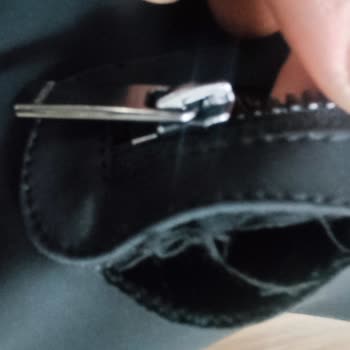 Aldığım Montun Cebinin Dikiş Hatası Nedeniyle Patlaması