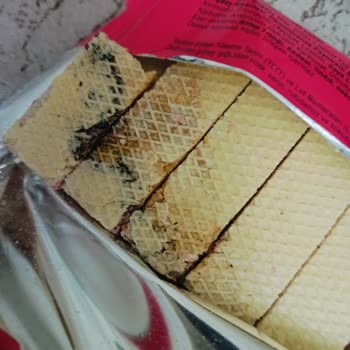 Ülker Peki Gofrette Mürekkep Gibi Lekeler!