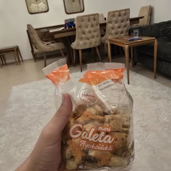 Güvelenmiş Galetalar Ve Yetersiz Müşteri Hizmeti
