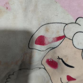 Leke Çıkarıcı Renkleri Soldurdu Kıyafetler Çöp Oldu