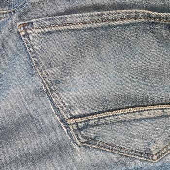 Mavi Kot Pantolonda Tekrarlayan Yırtılma Sorunu