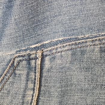 Mavi Kot Pantolonda Tekrarlayan Yırtılma Sorunu