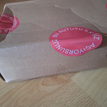 Penti Siparişimde Güvenlik Sorunu: Açılmış Kargo Kutusu