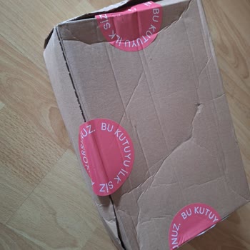 Penti Siparişimde Güvenlik Sorunu: Açılmış Kargo Kutusu