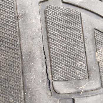 Elle Shoes enttäuscht mit schlechter Qualität und mangelhafter Haltbarkeit