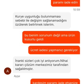 Yanmış Yiyecekler Ve Yetersiz Müşteri Hizmeti