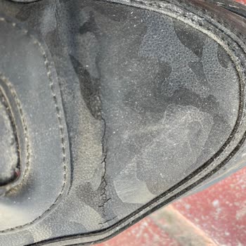 Elle Shoes ignoriert Mängel und lehnt berechtigte Reklamation ab