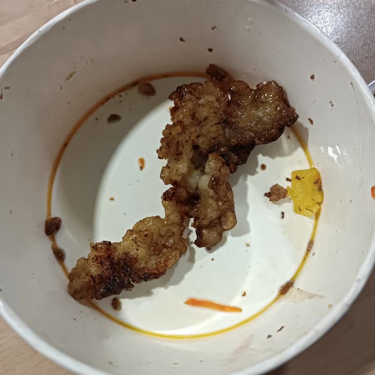 Yağ İçinde Yüzen Döner: Paramızla Rezil Oluyoruz