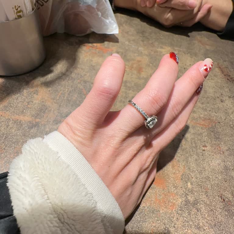 Pandora Yüzüğümün Taşı Düştü, Firma Çözüm Sunmuyor