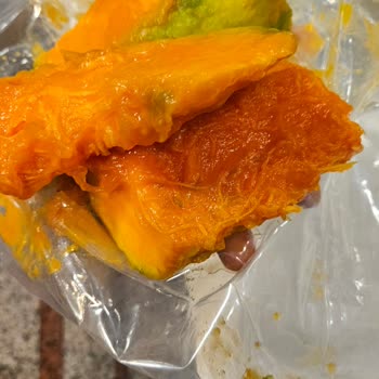 Getir Çürümüş Meyve Ve Kapak Şikayeti