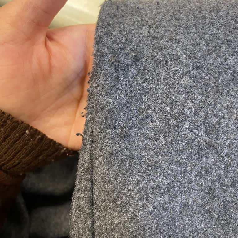 Stradivarius Ürününde Hızlı Tüylenme Sorunu