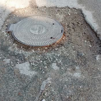 Rögar Kapağı Yüzünden Lastik Patladı