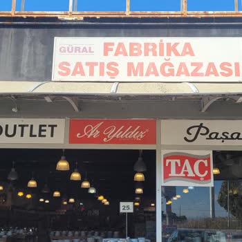 Mağaza Çalışanının Saygısız Tavırları