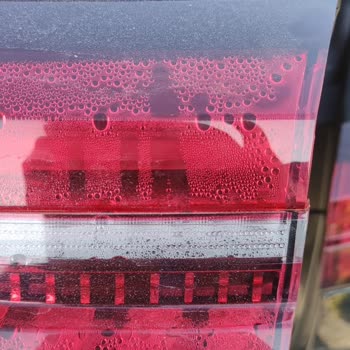 Tiggo 8 Pro Bagaj Kapağı Stop Lambası Çatlağı Sorunu