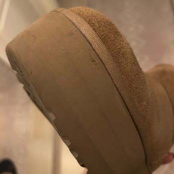 Boyner Ugg Ayakkabılarda Hızlı Deformasyon Ve Yavaş İnceleme Süreci