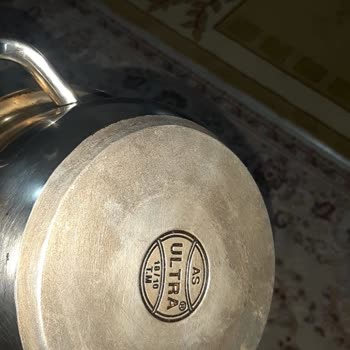 Bosch Bulaşık Makinesi Bardakları Çiziyor, Tavaları Karartıyor