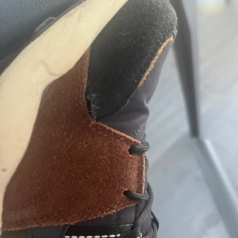 Skechers Ayakkabılarında Kalite Sorunu: 3 Ayda Dağıldı!