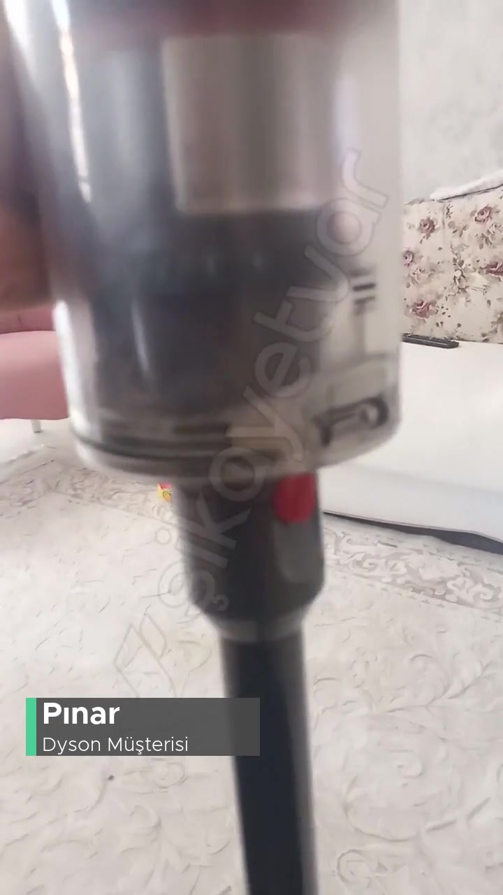Dyson V12 Kablosuz Süpürge Borusu! videonun kapak resmi