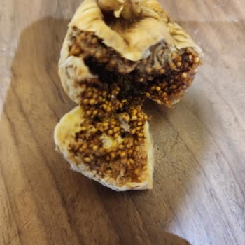 Kurtlu İncir Ve Tehditkâr Satıcı Deneyimi