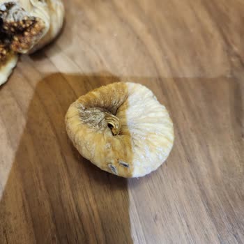 Kurtlu İncir Ve Tehditkâr Satıcı Deneyimi