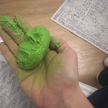 Fisher Price Oyun Hamurunda Hayal Kırıklığı: Yeşil Renk Sorunu