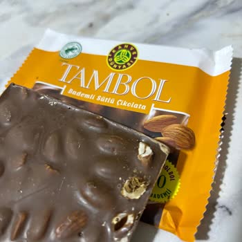 Kahve Dünyası Çikolatasında Kurtlu Badem Şoku