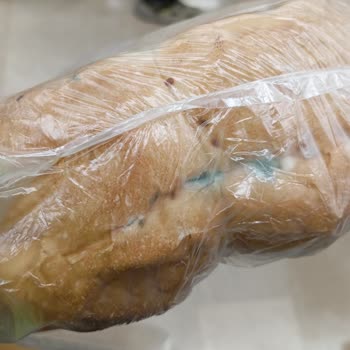 Migros'ta Küflü Ekmek Skandalı