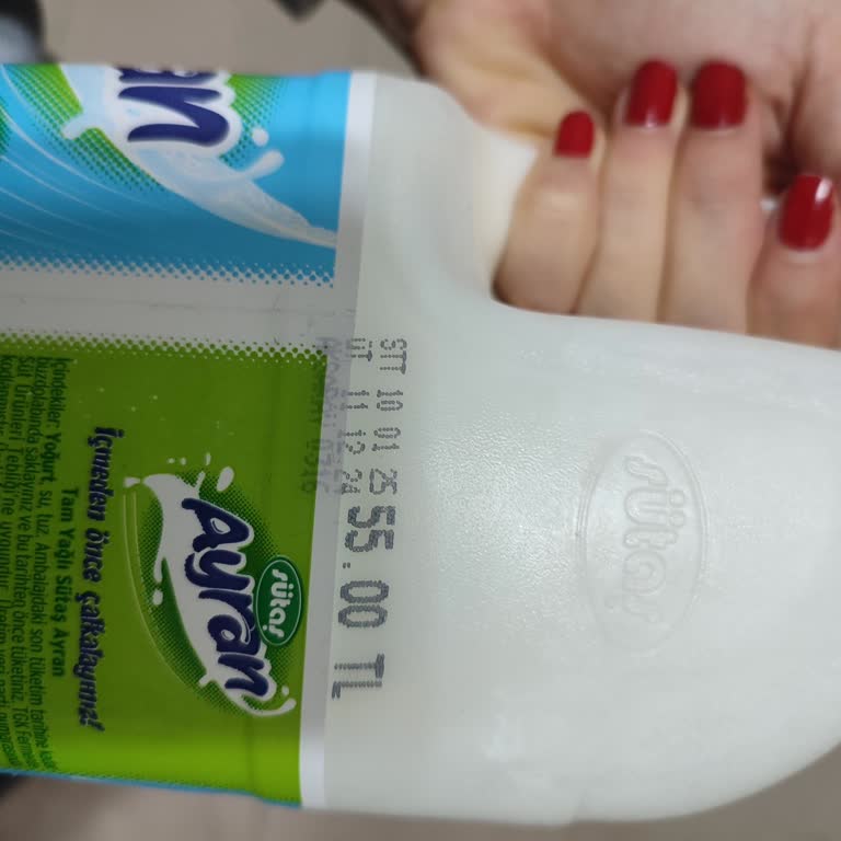 Sütaş Ayran'da Bozuk Tat Şoku