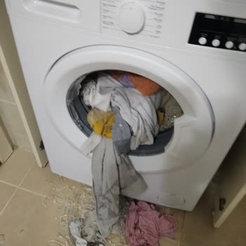 Vestel Çamaşır Makinesi Camı Patladı: Mağduriyetim Nasıl Giderilecek?