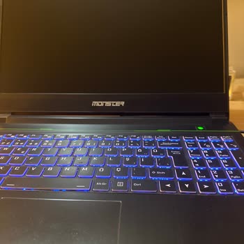 Monster Laptop Servisinde Çözülemeyen Ekran Sorunu