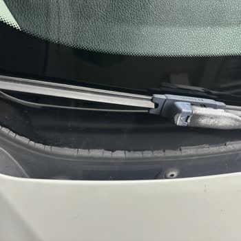 BMW'nin Kalite İddiası Ve Eriyen Plastik Sorunu