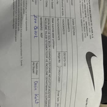 Nike Ayakkabıda Astar Yırtılması Sorunu
