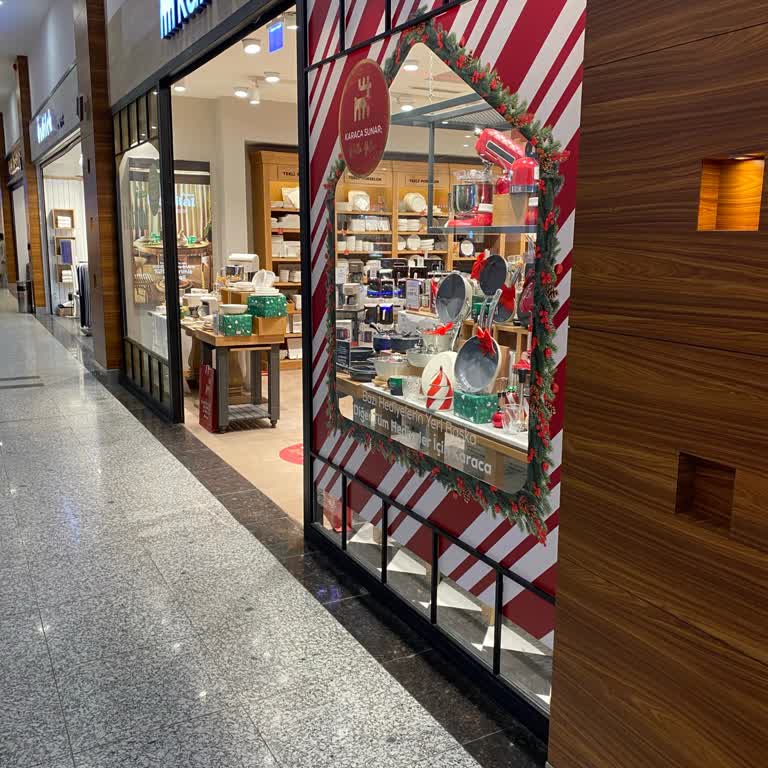 Karaca Züccaciye Mağazasında Müşteri Hizmetleri Sorunu