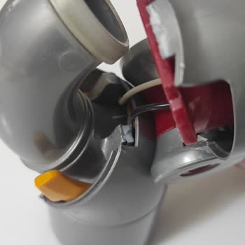 Dyson Süpürge Parçasının Dayanıksızlığı Şaşırtıyor