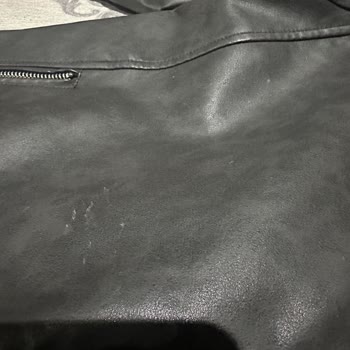 DeFacto Mont Kalitesizliği Ve Çözüm Eksikliği