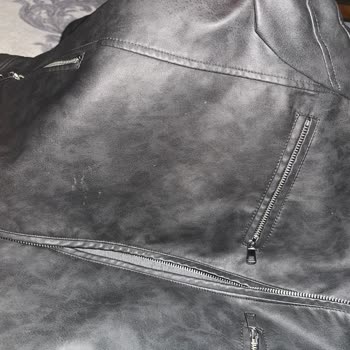 DeFacto Mont Kalitesizliği Ve Çözüm Eksikliği