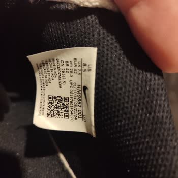 Nike Ayakkabının Yanlarından Patlaması Ve Mağaza Destek Sorunu