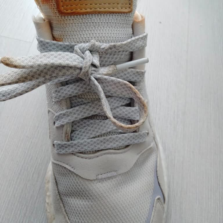 Adidas Ayakkabının Boya Problemi Ve İade Sorunu